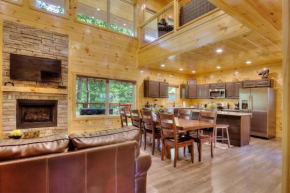 Luxury 5bed/6ba Cabin: Theater, Pool Room, Hottub!